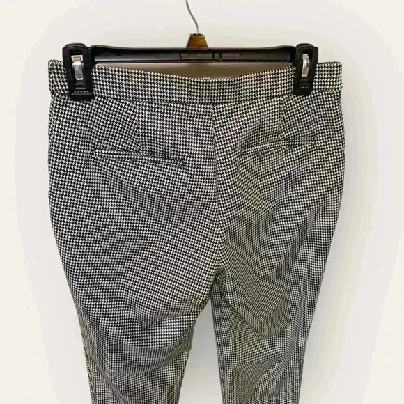 Anne Klein Women's Stretchy Black and White Houndstooth Straight Leg Pants - Picture 10 of 12